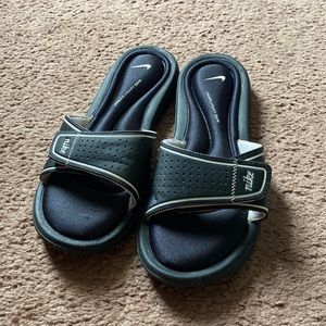 Womens nike comfort footbed sandals